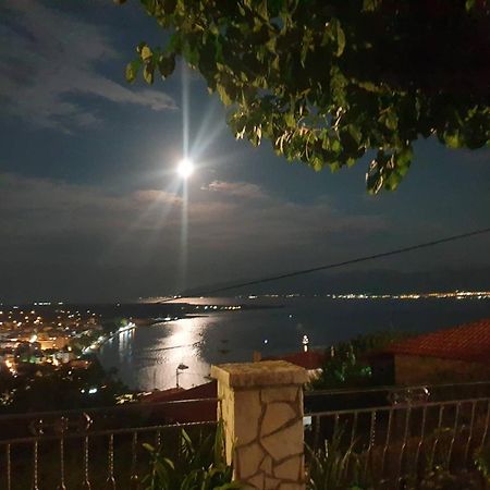 Willa View By The Castle Nafpaktos Zewnętrze zdjęcie