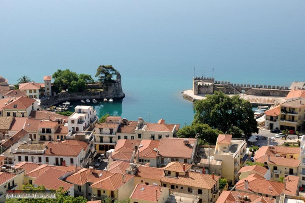 Willa View By The Castle Nafpaktos Zewnętrze zdjęcie